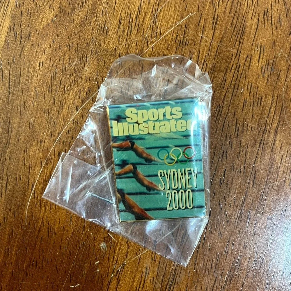 2000 Vintage Sydney Olympics Sports Illustrated‎ Pin & Official Souvenir